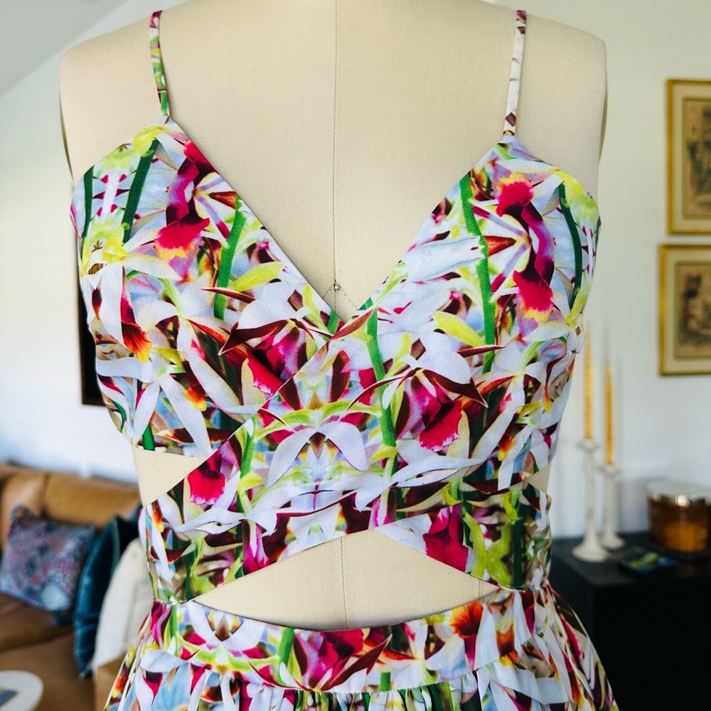6 Shore Road Multicolor Floral Dress - Picture 5 of 16
